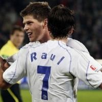 Huntelaar Panaskan Schalke