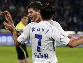 Huntelaar Panaskan Schalke