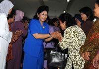 Dharma Pertiwi Kunjungi Veteran