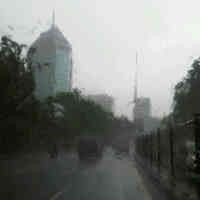 Waspada Hujan & Angin Landa Surabaya Hingga 3 Hari ke Depan 