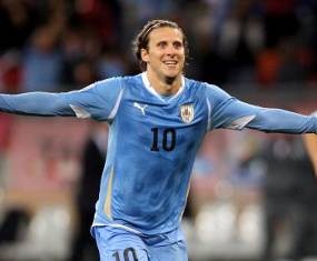 Hadapi Indonesia, Uruguay Kembali Panggil Forlan