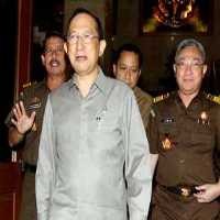 Keppres Pemberhentian Hendarman Langkah yang Tepat