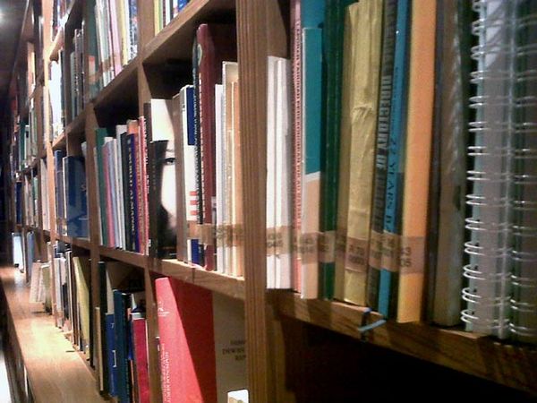 Melihat Perpustakaan Pribadi BJ Habibie Melihat Perpustakaan Pribadi BJ Habibie