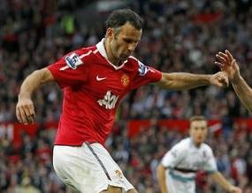 Fergie Dukung Giggs jadi Sir