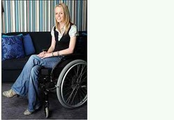 Makan Es Krim yang Berakhir Cacat dan Tak Bisa Bicara