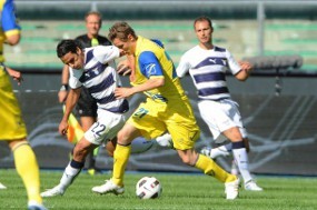 Zarate Terbangkan Lazio