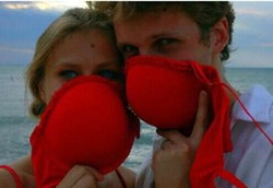 Bra Penangkal Radiasi Nuklir Mulai Dipasarkan