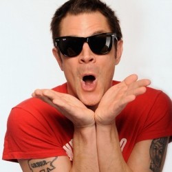 Bintang Jackass Punya Istri Baru