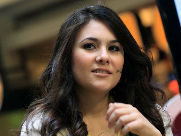 Wulan Guritno Eksis Lagi Usai Melahirkan