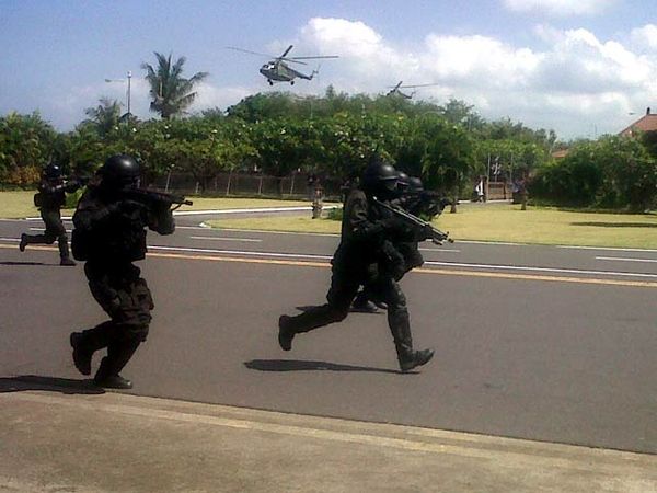 Kopassus dan SAS Latihan Antiteror