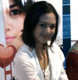 Ibunda Takut Aurelie Moeremans Berhenti Jadi Artis Karena Pacar