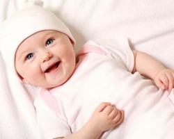 Memilih Pakaian Pertama Bagi Buah Hati