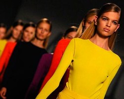  Permainan Warna dalam Koleksi MaxMara