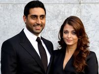 Aishwarya Rai Serba Hitam