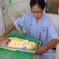 Wanita asal Bangkalan Melahirkan di Atas Kereta Kahuripan 