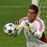 Stekelenburg Sibuk, Peringatan untuk Ajax