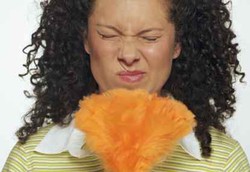 Cara Menggelitik Diri Sendiri Agar Bisa Bersin