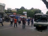 Bentrokan di Depan PN Jaksel