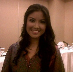 Zivanna Letishia Siregar Enjoy Jadi Presenter Berita