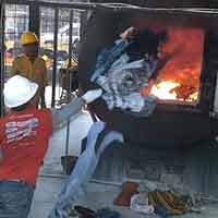 Pakaian Bekas & Rokok Senilai Rp 1,9 M Dimusnahkan