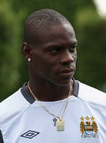 Balotelli Target Tampil Akhir November