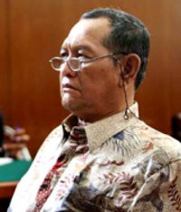 Mantan Walikota Jaksel Dituntut 1,5 Tahun Penjara 