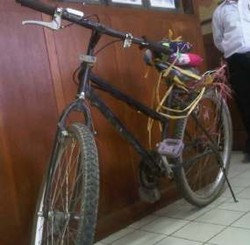 Detik-detik Ledakan Bom Rakitan di Bekasi