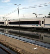 KA Argo Anggrek Mati Listrik, Penumpang Panik 