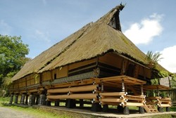Rumah Adat Bolon