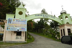 Lima Agama berkumpul di Satu Taman