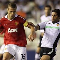 Fergie Puji Pertahanan MU