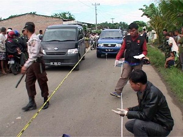 Olah TKP di Lokasi Kontak Tembak