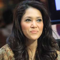 Pasca Semedi, Maia Siap Nyanyi Lagi di 2011