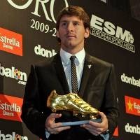 Sepatu Emas untuk Messi