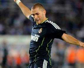 Mourinho Minta Benzema Lebih Ambisius