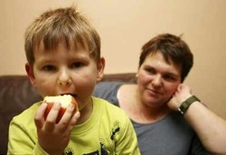 Pipa Saluran Makanan Pendek, Laurie Tersedak Seumur Hidupnya