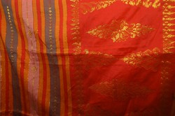 Warna-Warni Songket Riau