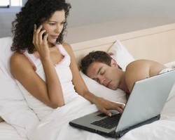 Para Workaholic Lebih Memuaskan Saat Bercinta