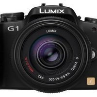 Panasonic Tanamkan Kecanggihan Kamera di Ponsel Lumix   