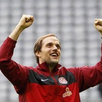 Mainz Petik Kemenangan Ketujuh