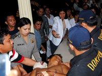 Tersangka yang Tertembak Tiba di RS Bhayangkara