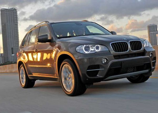 BMW Luncurkan X5