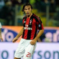 Gol Pirlo & Puncak Klasemen Bahagiakan Allegri