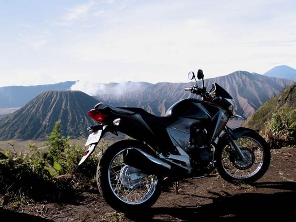 MegaPro Capai Bromo