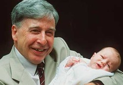 Pelopor Bayi Tabung Raih Nobel Kedokteran 2010