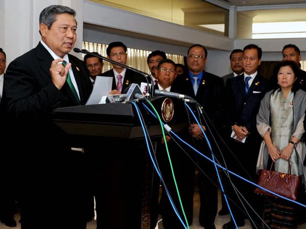 SBY Batal ke Belanda