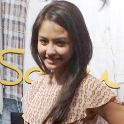 Revalina S. Temat Belum Siap Mental Untuk Menikah