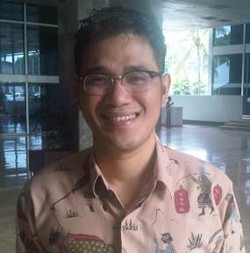 Budiman Sudjatmiko dan Kenangan Mbah Kepala Desa