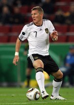 Der Panzer Tanpa Schweinsteiger