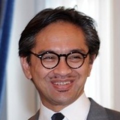 Menlu Marty Natalegawa Wakili Presiden, UE Diminta Tatap Asia